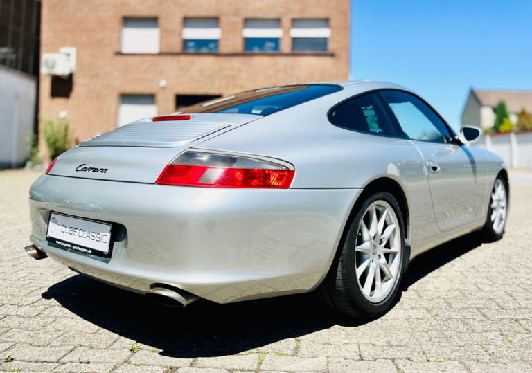 Porsche 996 Carrera