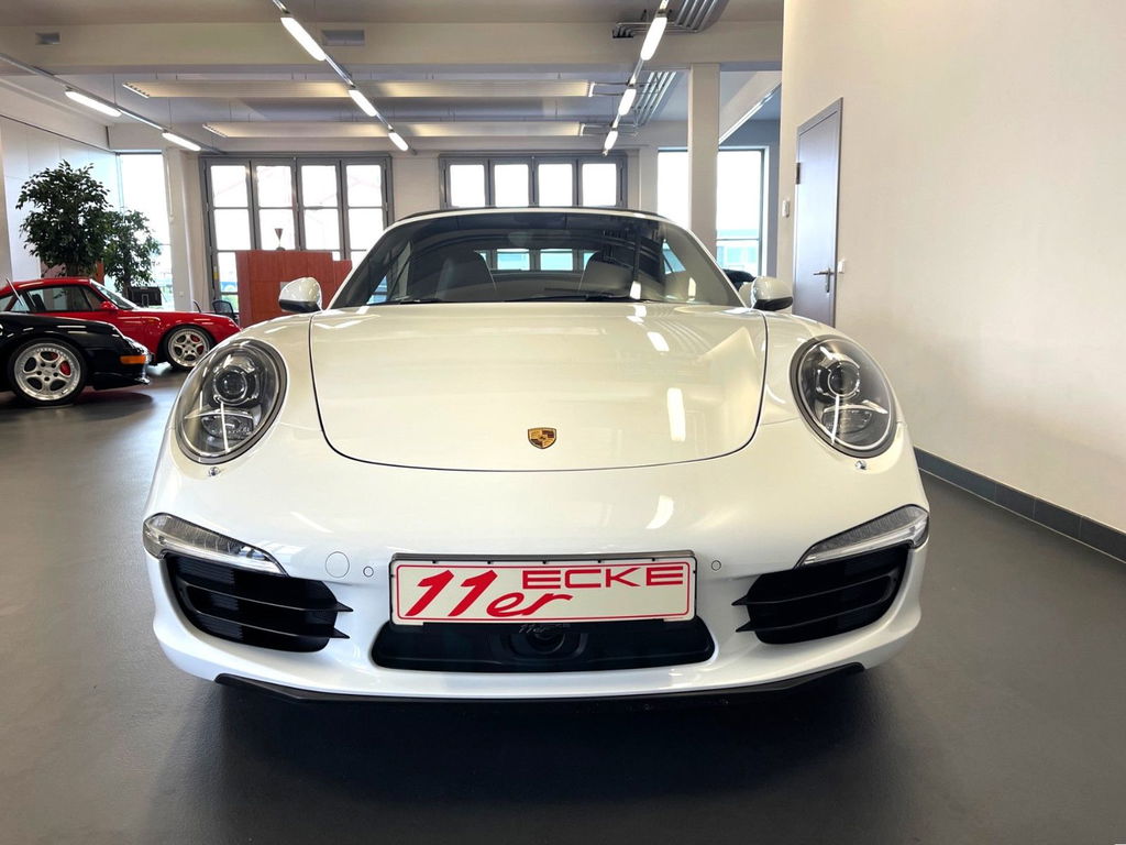Porsche 991 Carrera 4
