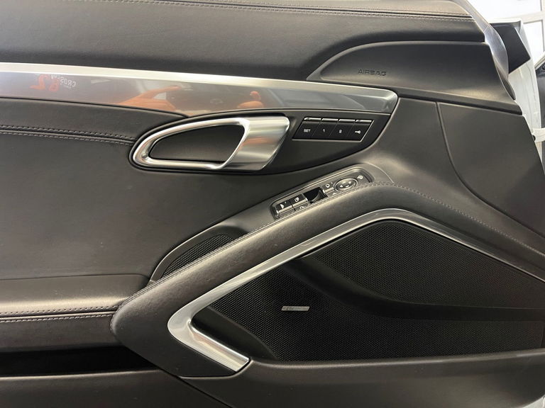 Porsche 991 Carrera 4