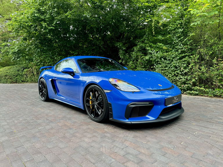 Porsche 718 Cayman GT4