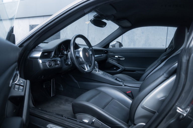 Porsche 991 Carrera 4