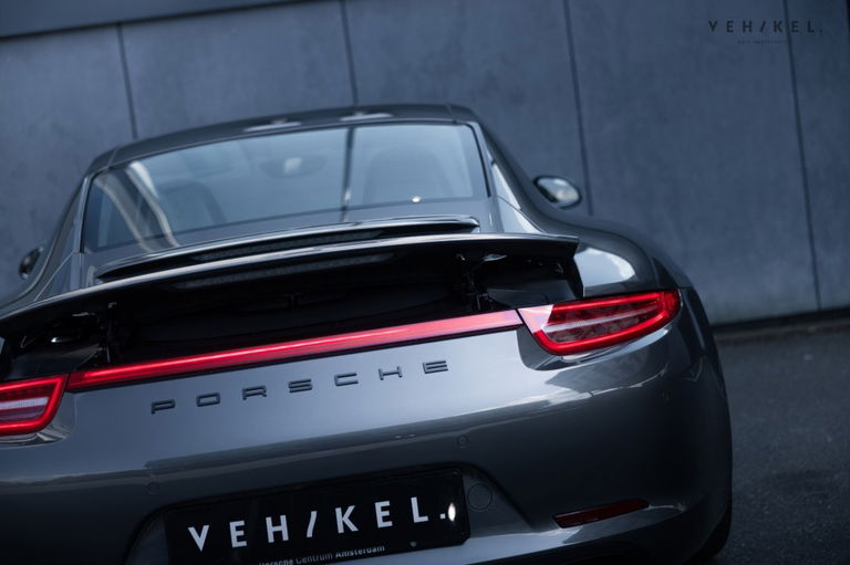 Porsche 991 Carrera 4