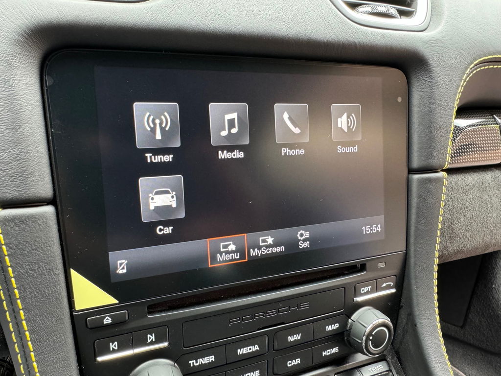 Porsche 718 Cayman GT4