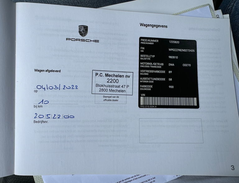 Porsche 718 Cayman GT4