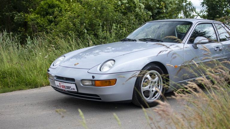 Porsche 968