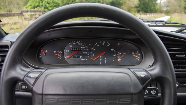 Porsche 968