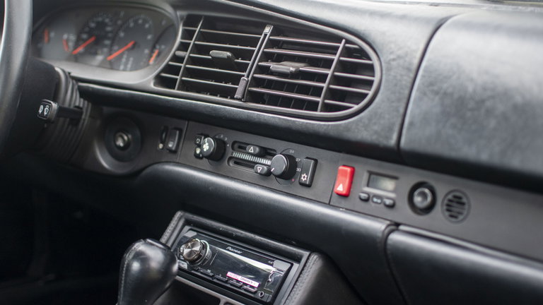 Porsche 968