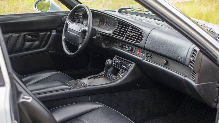 Porsche 968