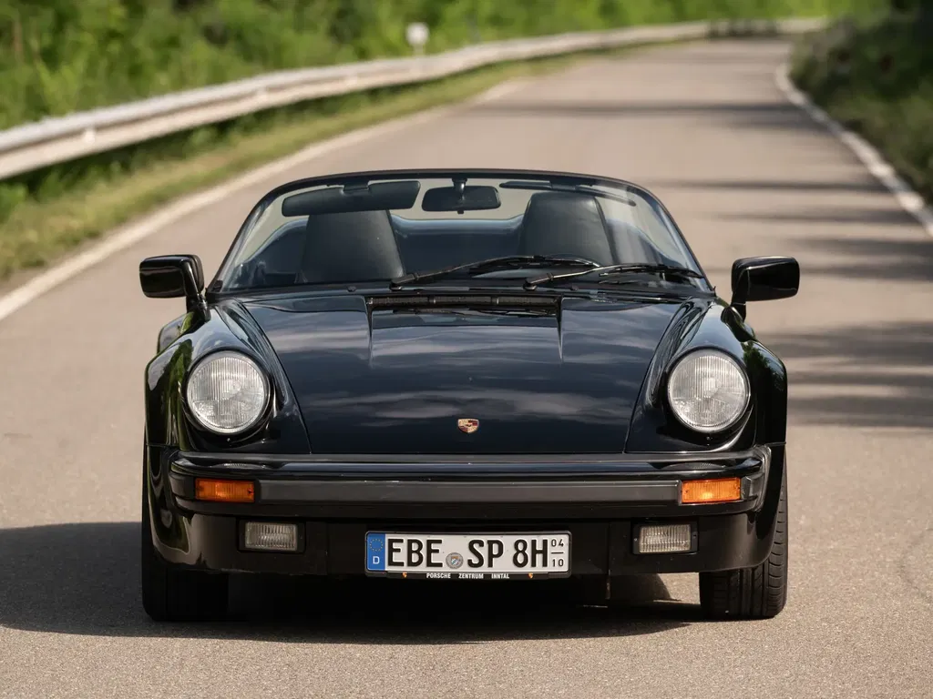 Porsche 911 Carrera 3.2 Speedster