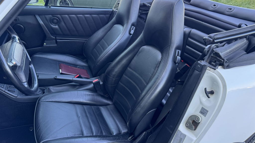 Porsche 964 Carrera 4