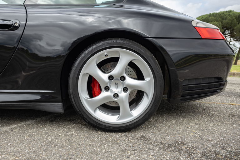 Porsche 996 Carrera 4S