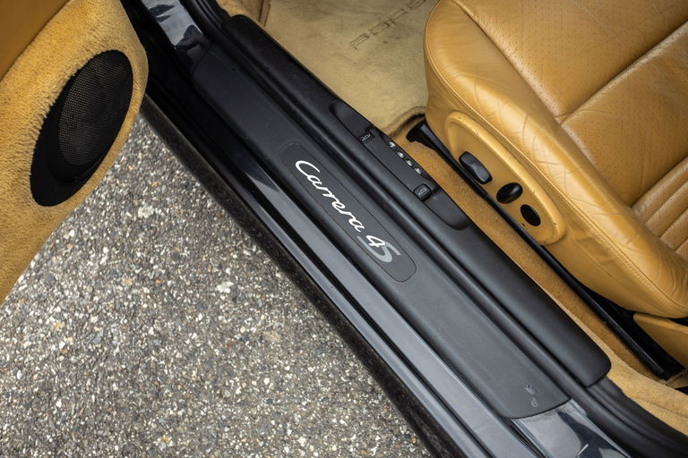 Porsche 996 Carrera 4S