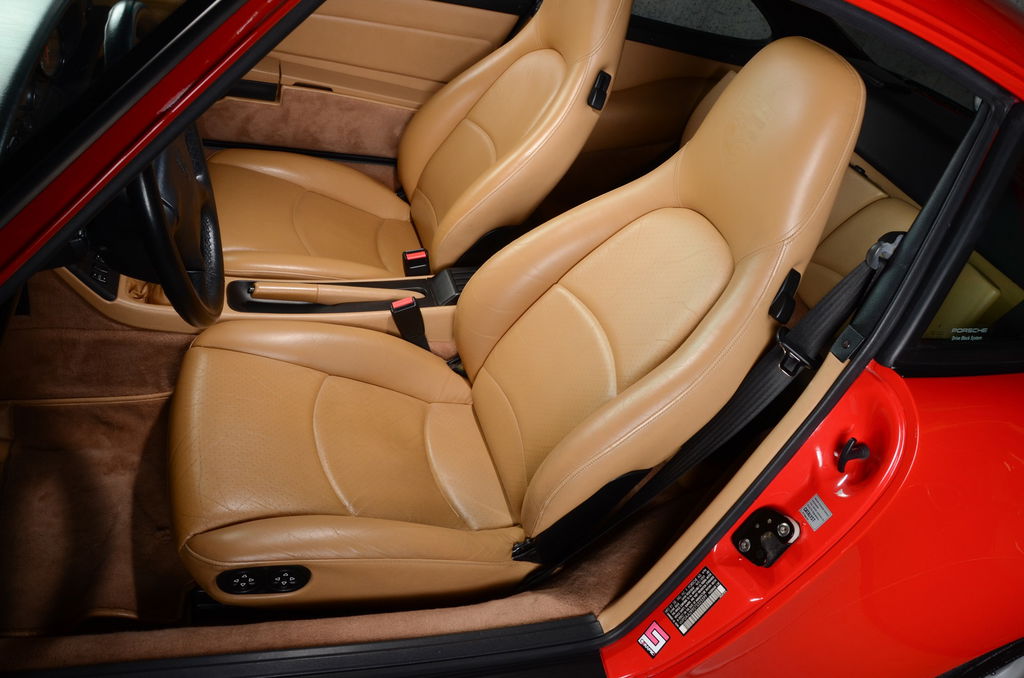 Porsche 993 Carrera 4S