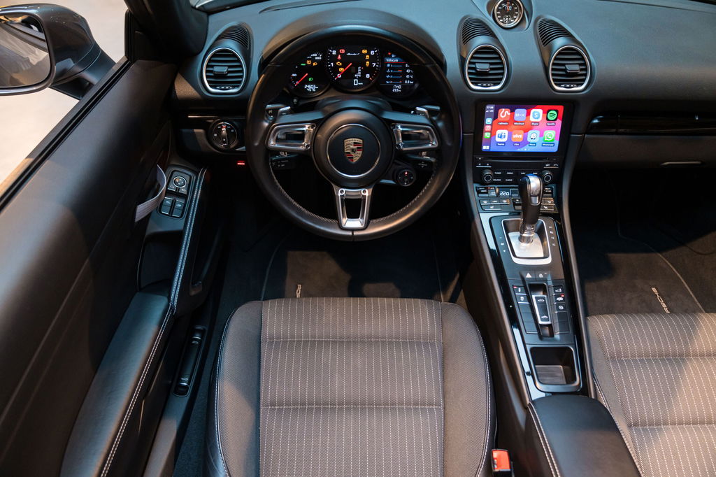 Porsche 718 Boxster T