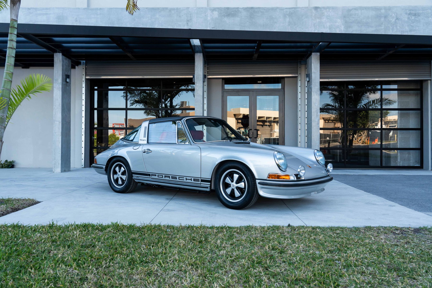 Porsche 911 S (F-Modell) 1972 - elferspot.com - Marketplace for