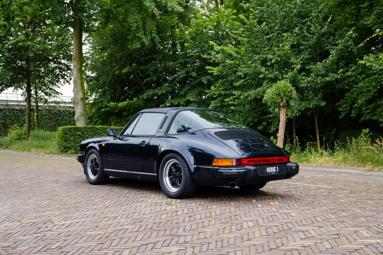 Porsche 911 Carrera 3.2
