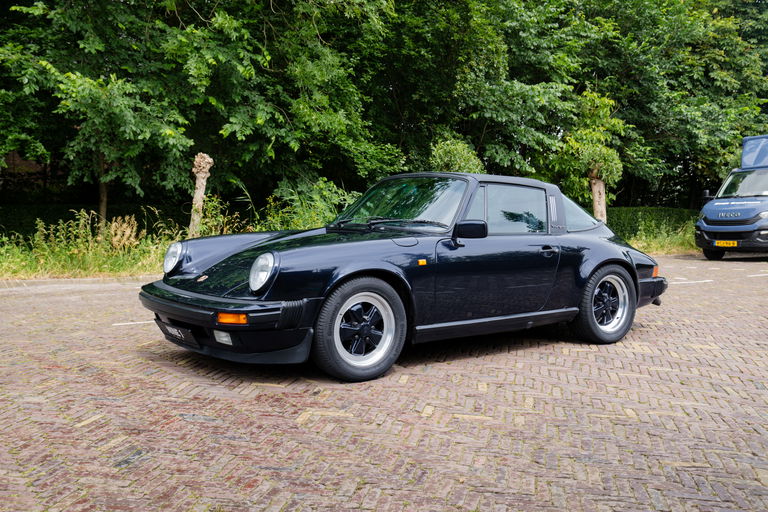 Porsche 911 Carrera 3.2