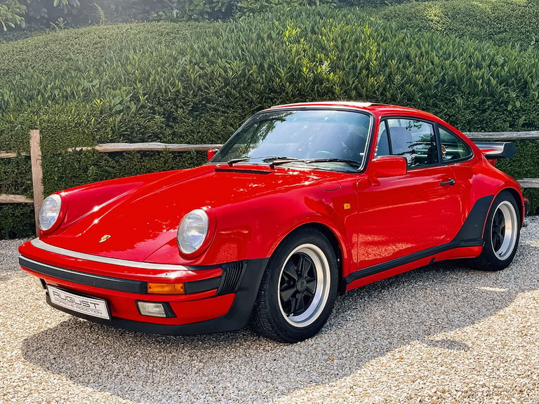 Porsche 911 Turbo 3.3