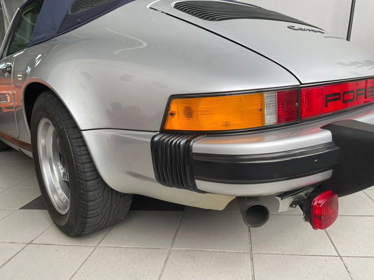 Porsche 911 Carrera 3.2