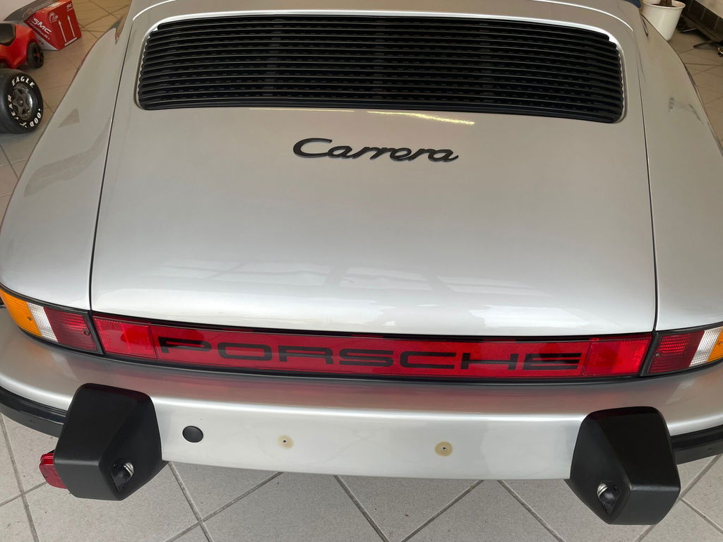 Porsche 911 Carrera 3.2