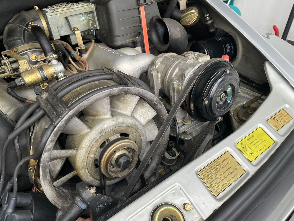 Porsche 911 Carrera 3.2