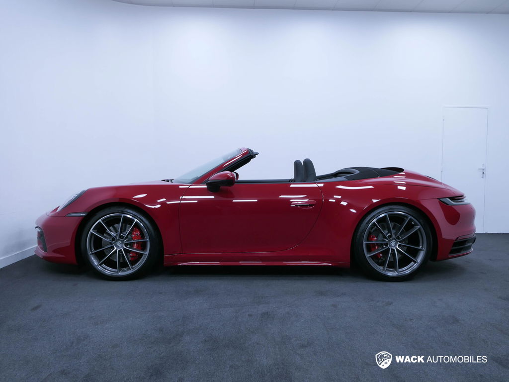 Porsche 992 Carrera 4S