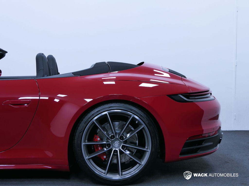 Porsche 992 Carrera 4S