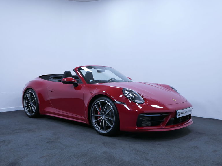 Porsche 992 Carrera 4S