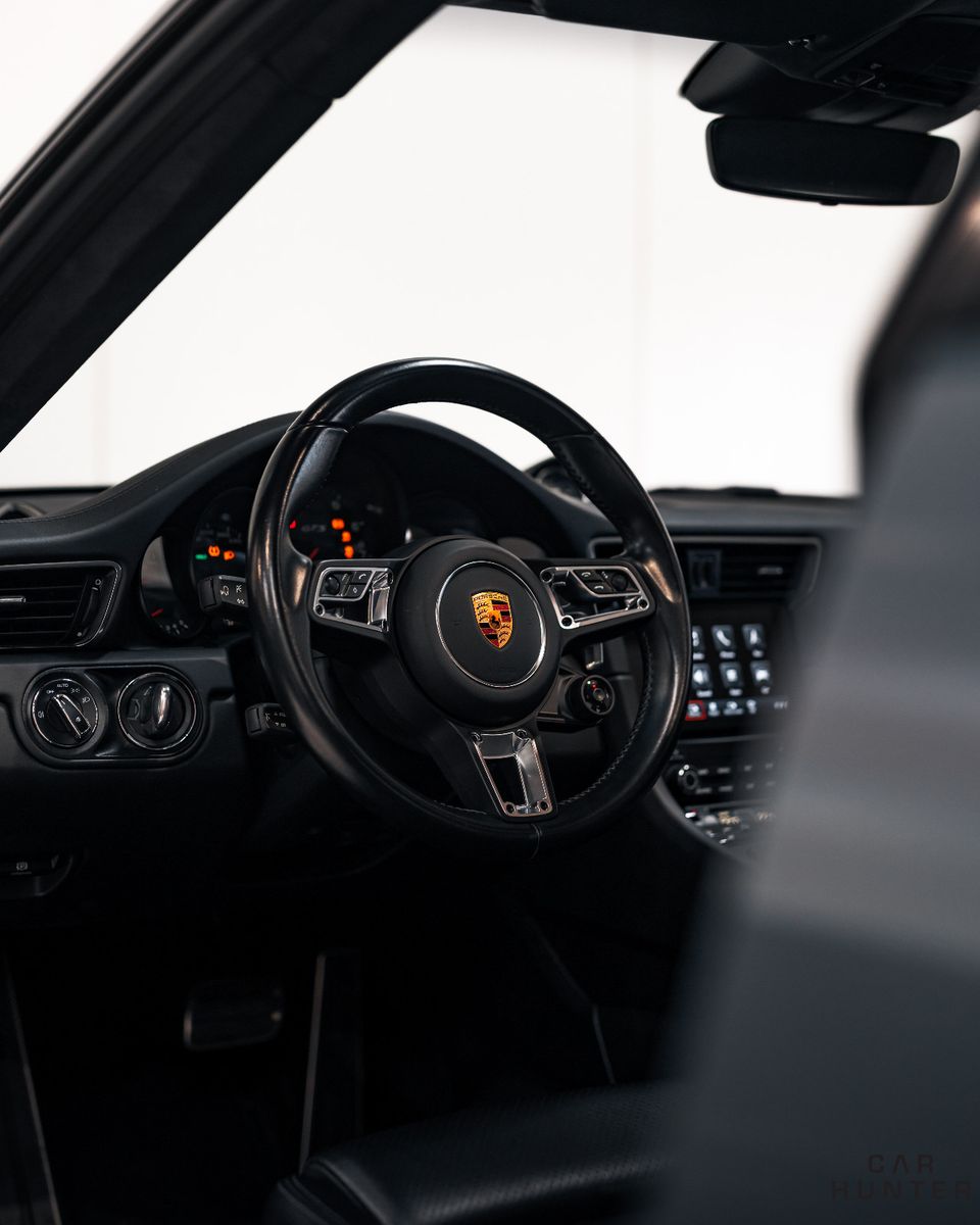 Porsche 991.2 Carrera GTS