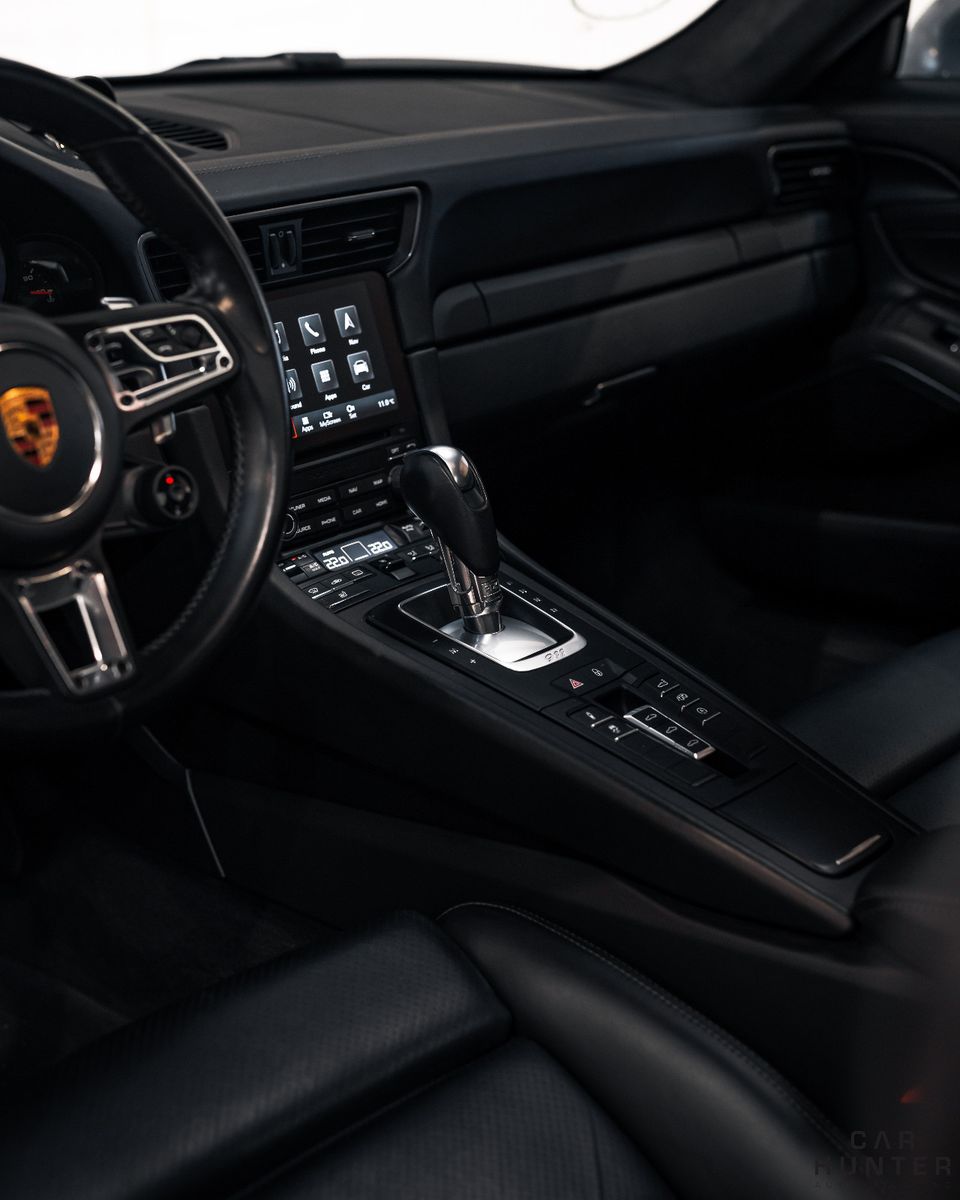 Porsche 991.2 Carrera GTS