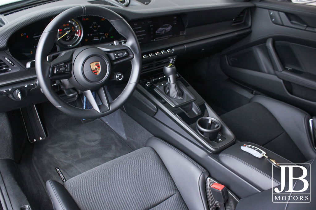 Porsche 992 GT3 Touring