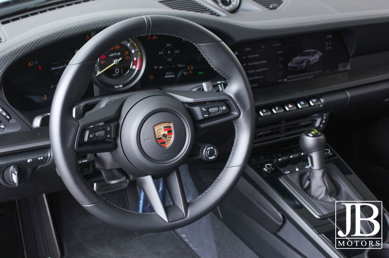 Porsche 992 GT3 Touring