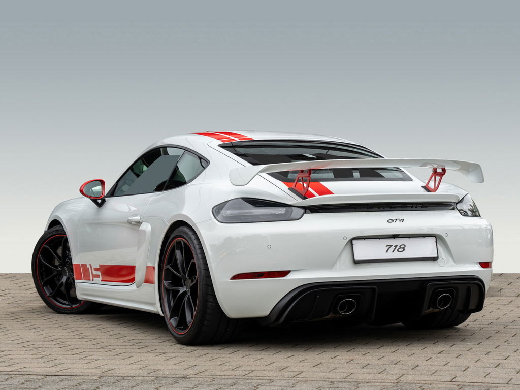 Porsche 718 Cayman GT4