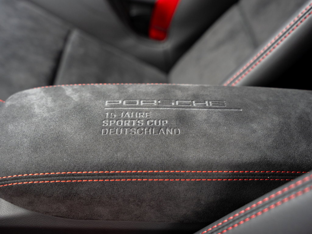 Porsche 718 Cayman GT4