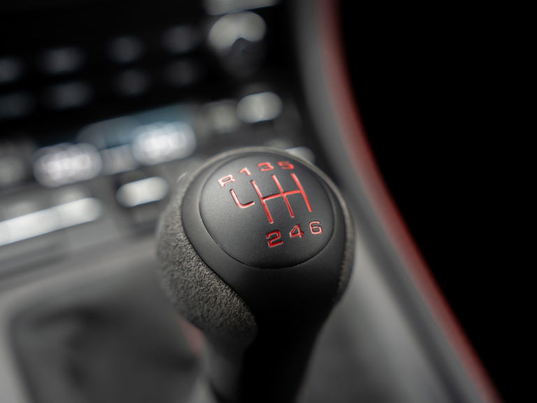 Porsche 718 Cayman GT4