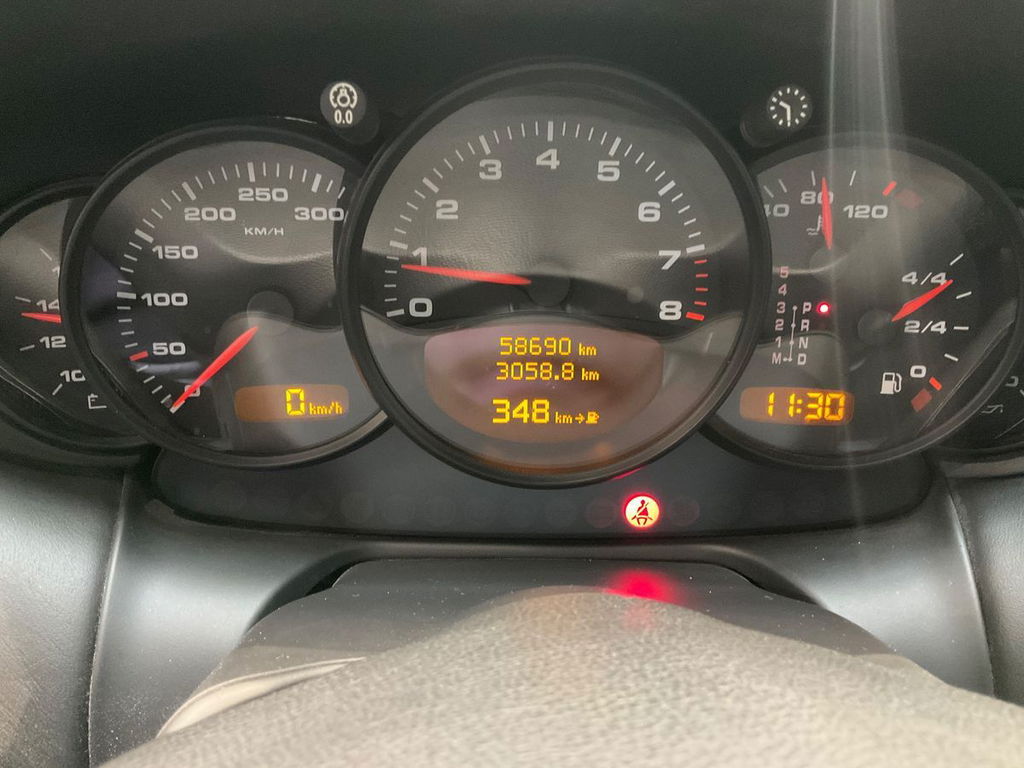 Porsche 996 Carrera 4