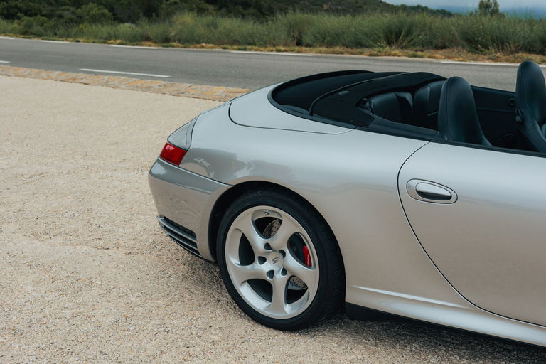 Porsche 996 Carrera 4S