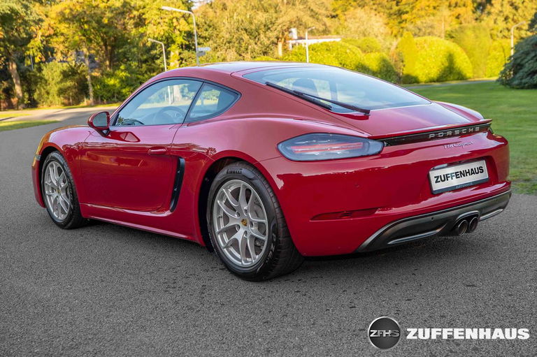 Porsche 718 Cayman
