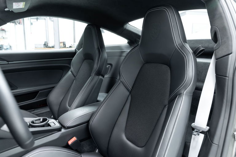 Porsche 992 GT3 Touring