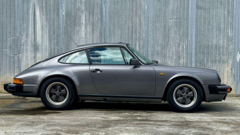 Porsche 911 Carrera 3.2