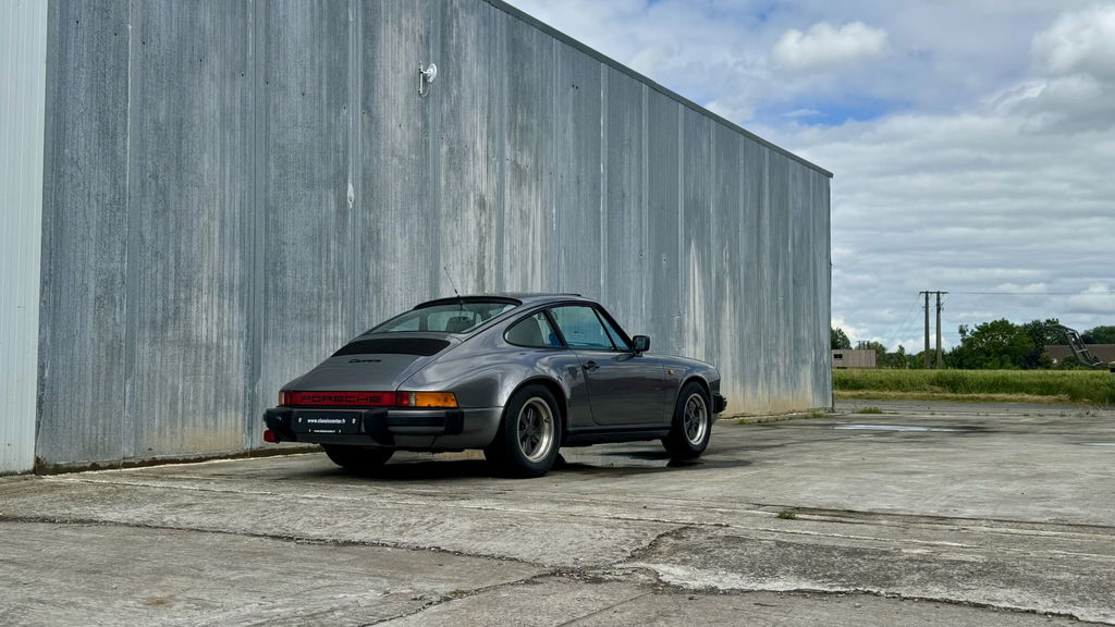 Porsche 911 Carrera 3.2