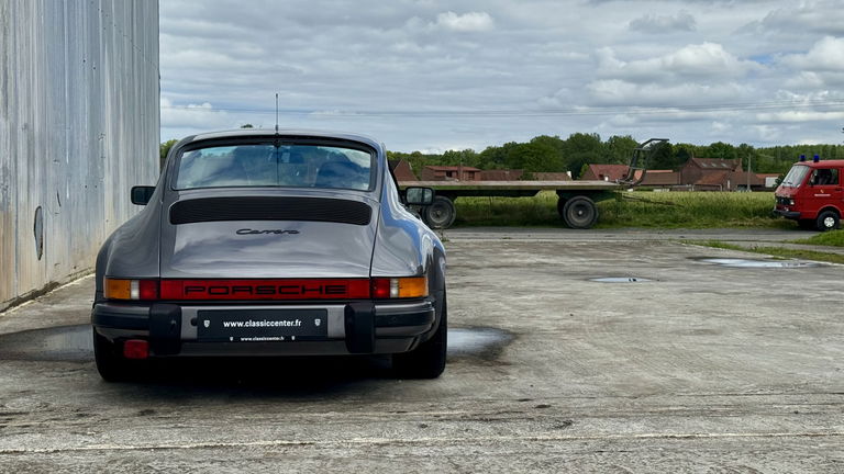 Porsche 911 Carrera 3.2