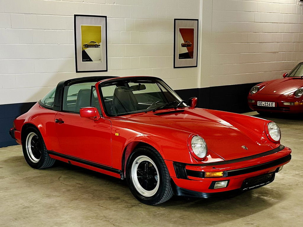 Porsche 911 Carrera 3.2