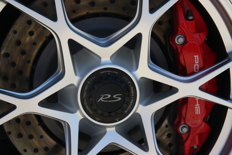 Porsche 718 Spyder RS