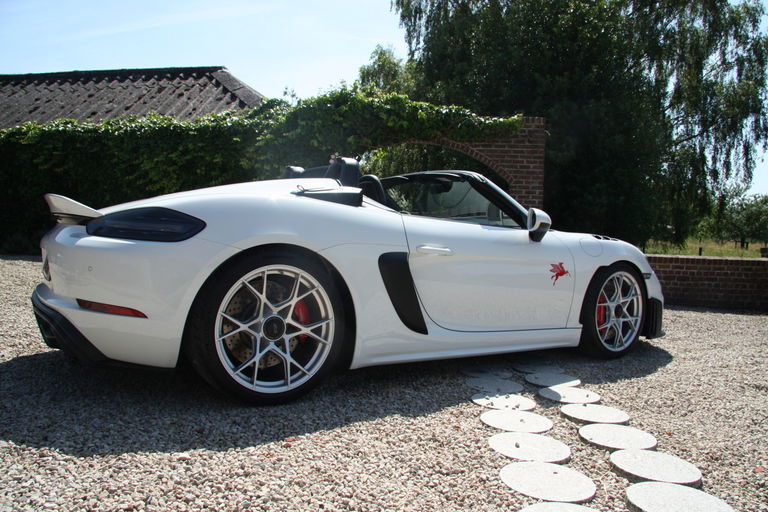 Porsche 718 Spyder RS