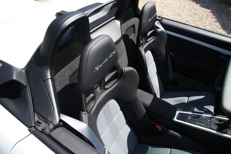 Porsche 718 Spyder RS