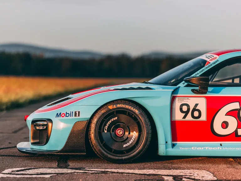 Porsche 935