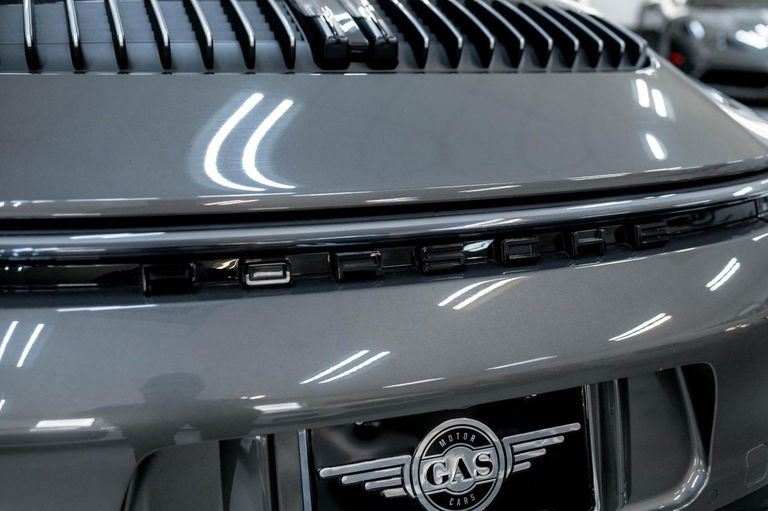 Porsche 992 Carrera 4S