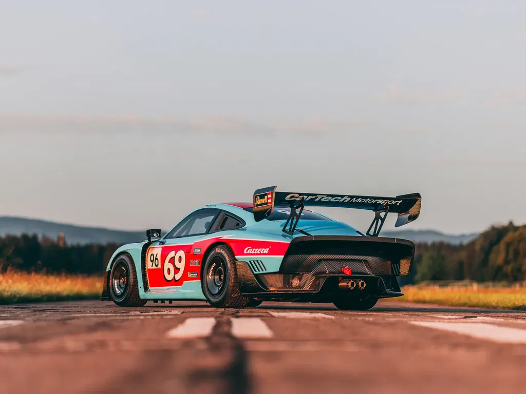 Porsche 935