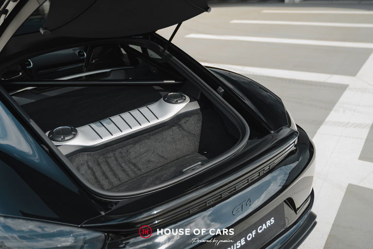 Porsche 718 Cayman GT4